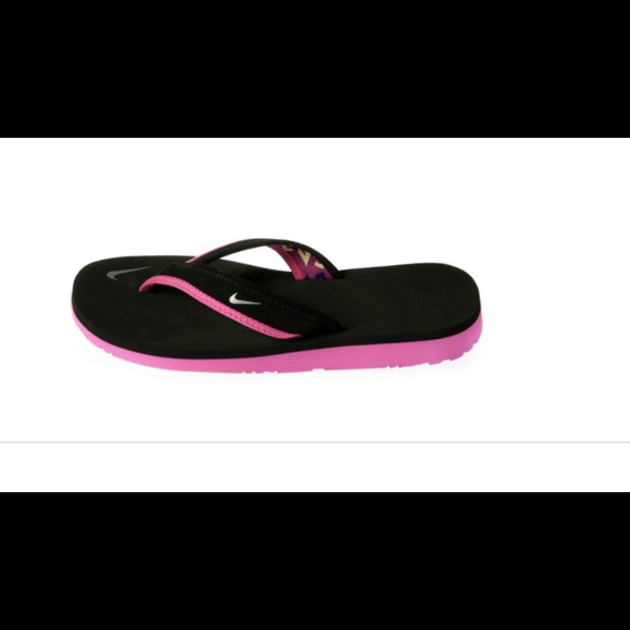 If you ❤️ the Nike celso girl flip flops, help! - Picture 7 of 7